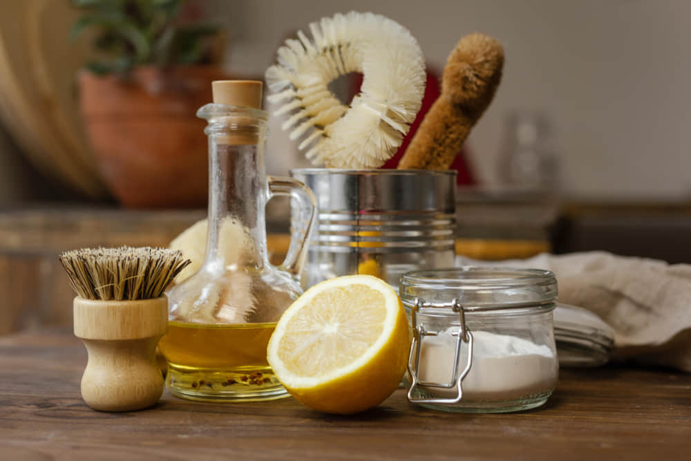 Productos caseros para manchas en el sofá