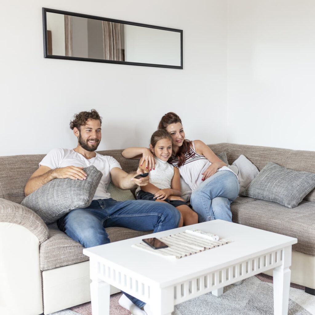Sofás para familias numerosas: cómo elegir el mejor modelo