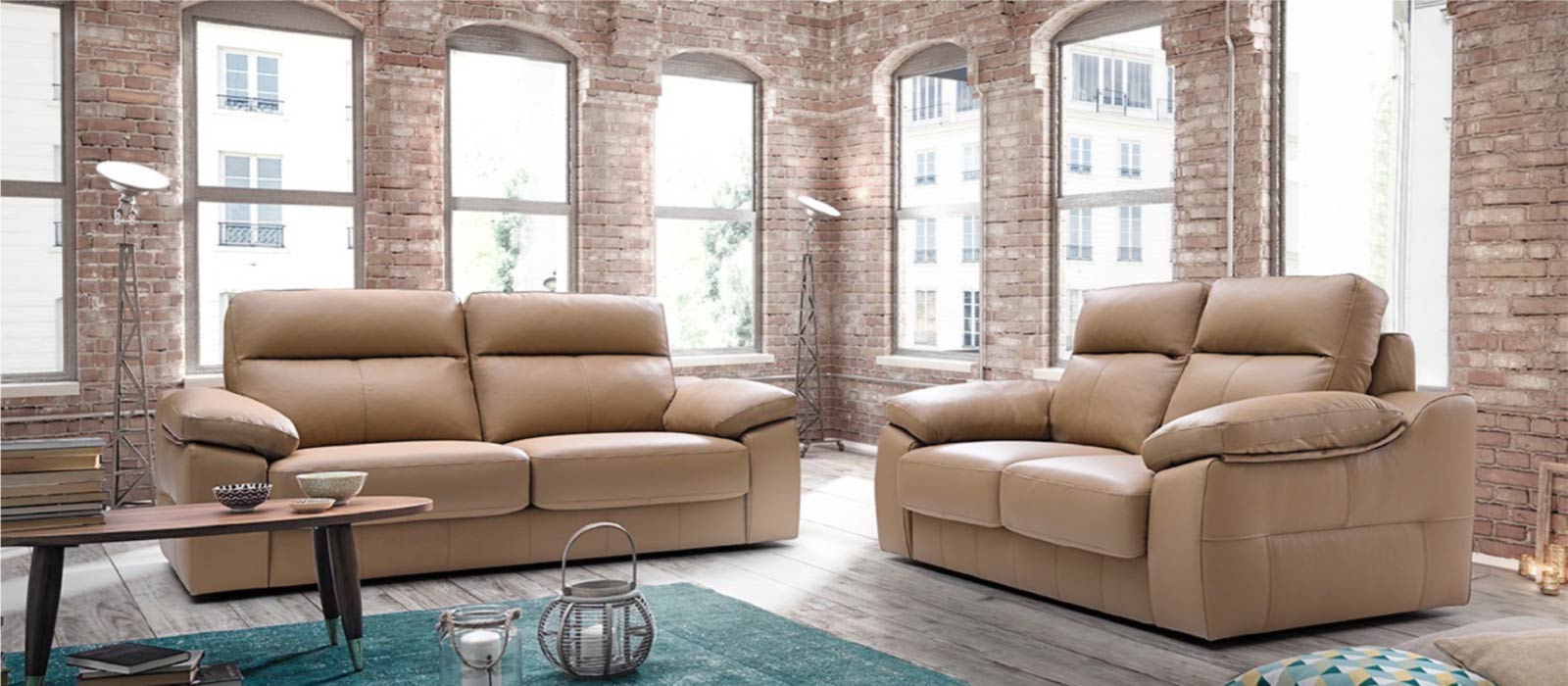 joyería Misión Integrar Cómo colocar dos sofás en un salón?